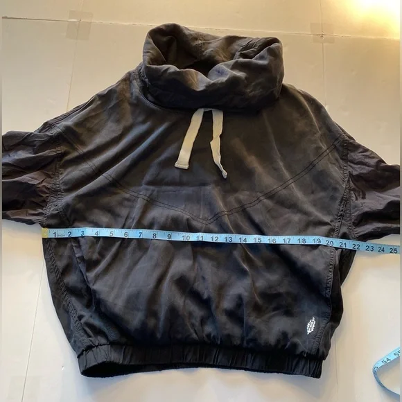 FP Movement Far & Away Pullover Jacket  Black  XS - Picture 4 of 9